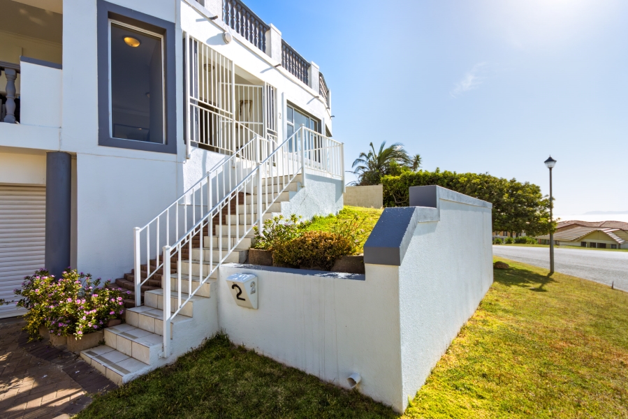 5 Bedroom Property for Sale in Mountainside Western Cape